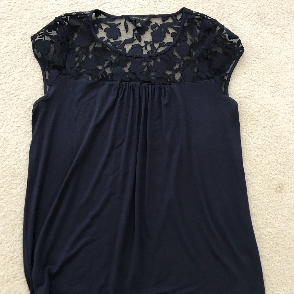 Dressy comfy navy blouse by Banana Republic